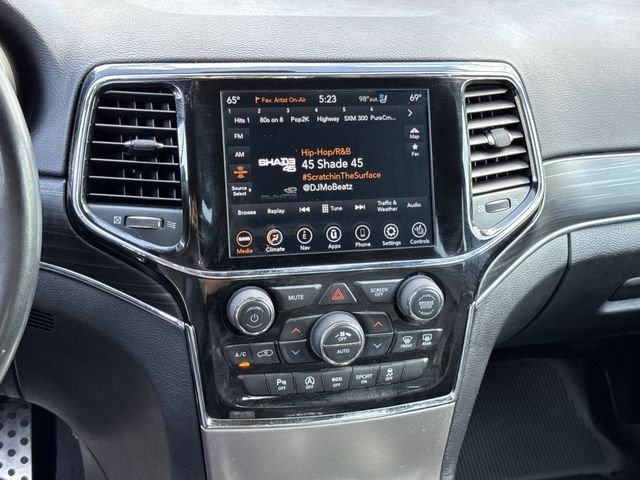 Used 2020 White Jeep Limited image 17