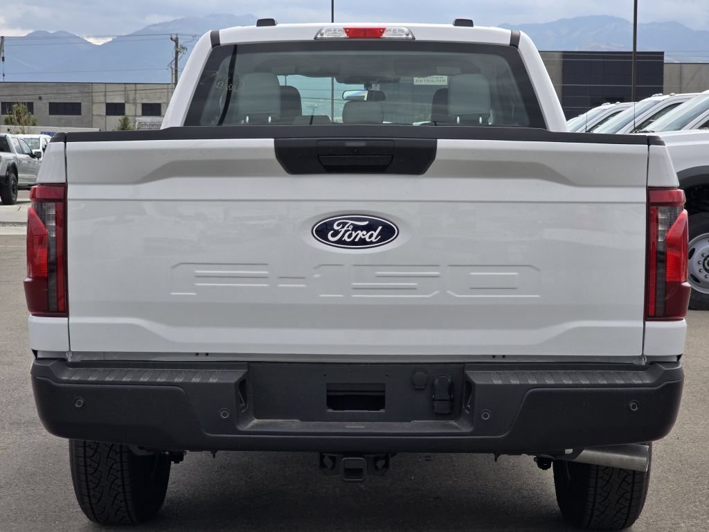 New 2026 Oxford White Ford XL image 22
