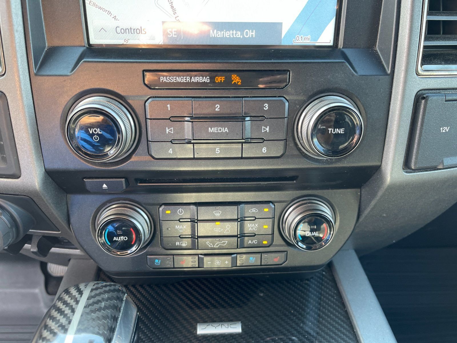 Used 2018 White Ford Raptor image 22