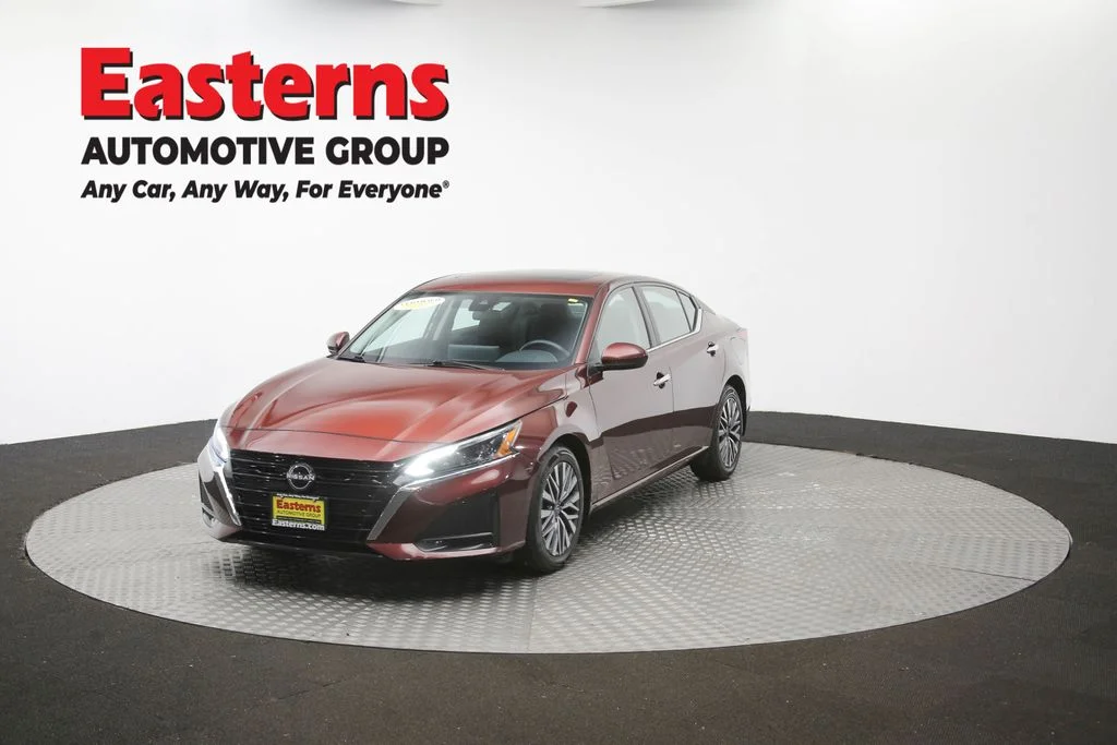 Used 2023 Red Nissan 2.5 SV image 58