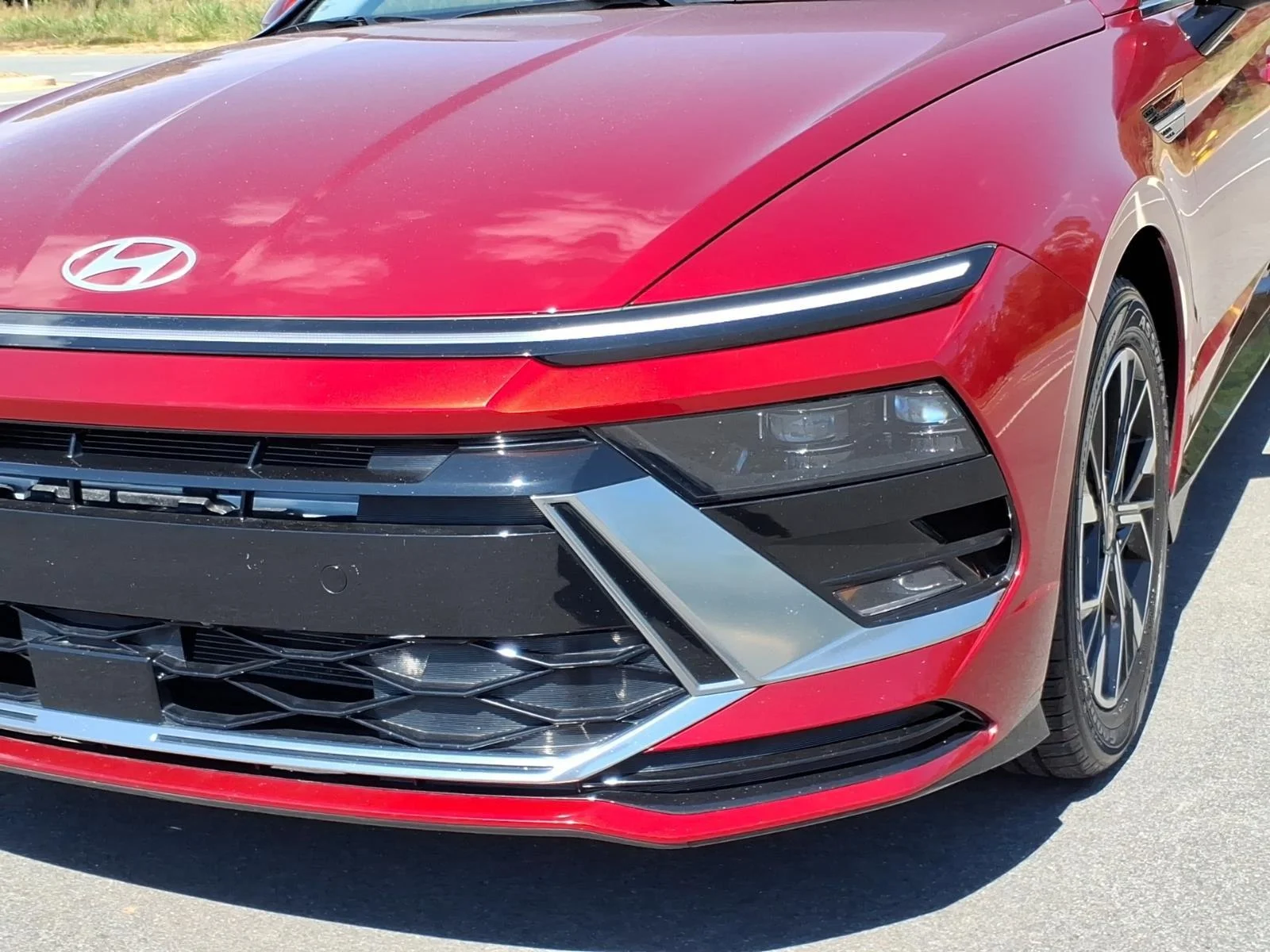 Used 2025 Ultimate red Hyundai SEL image 15