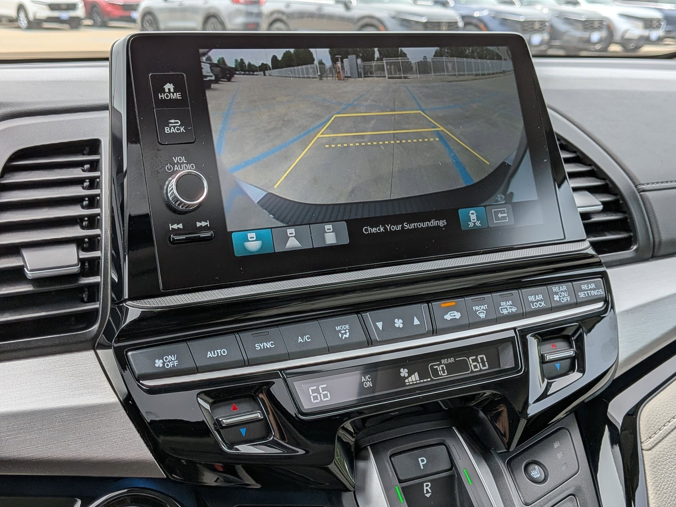 2025 Honda Odyssey Touring - Photo 19