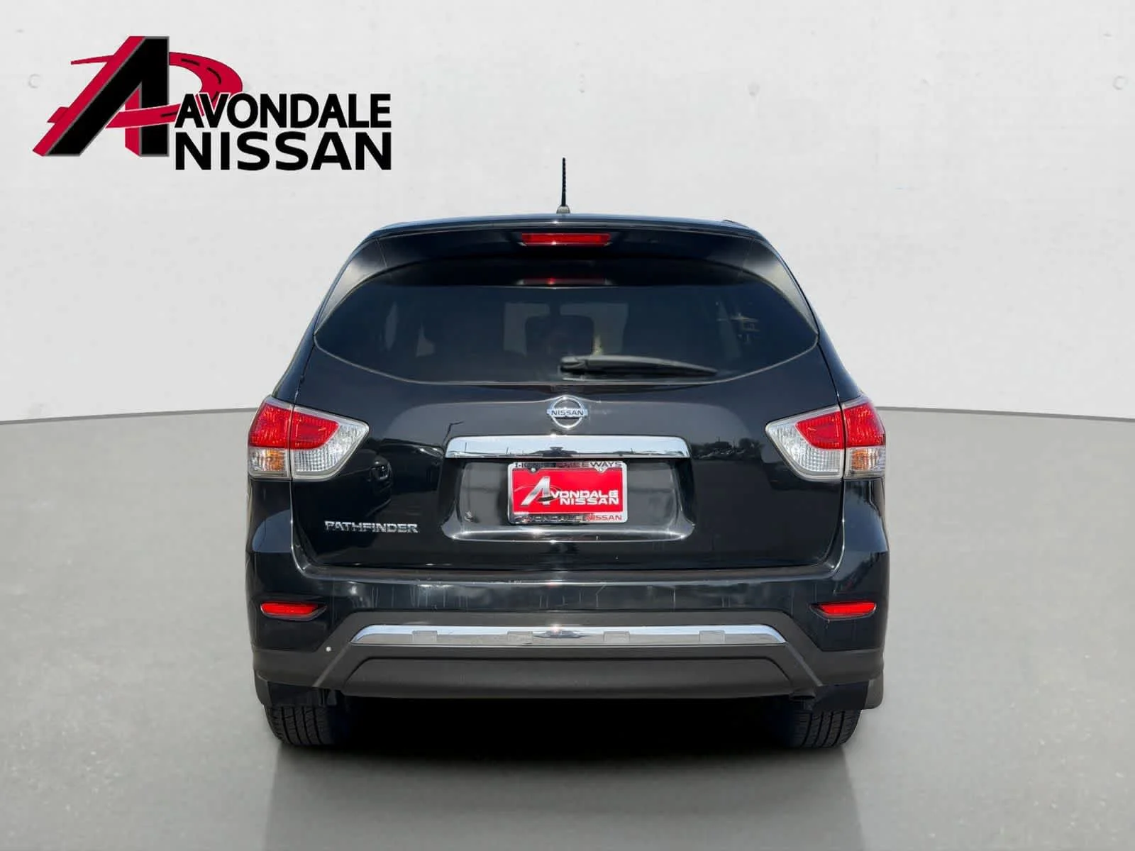 Certified Used 2015 Magnetic Black Nissan S image 5