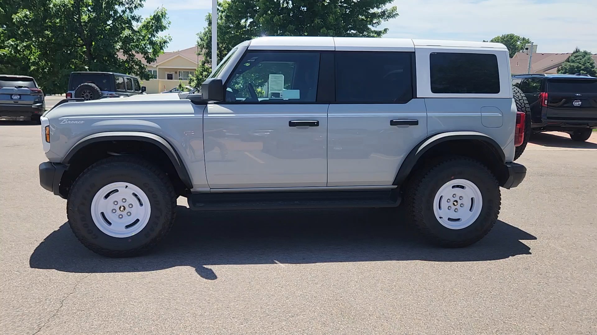2026 Ford Bronco 4-Door Heritage Editon - Photo 3