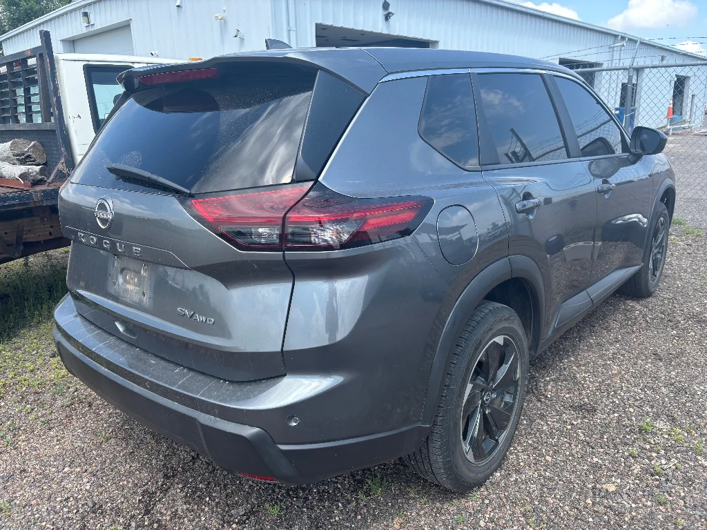 Used 2024 Gun Metallic Nissan SV image 6