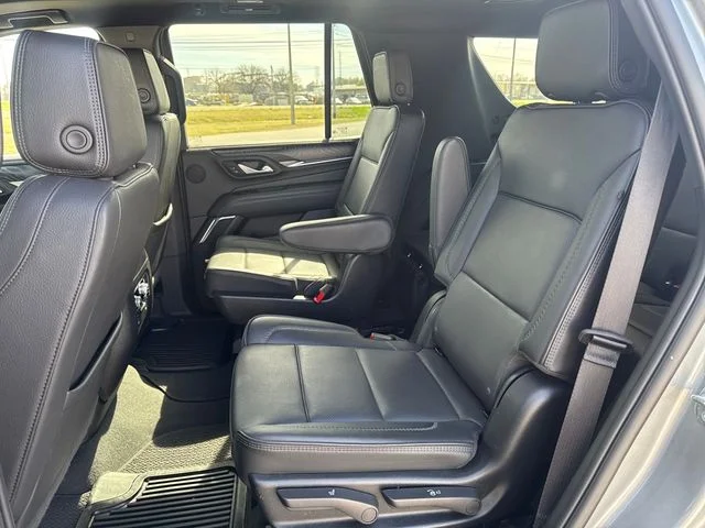 Used 2024 Silver GMC Denali image 28