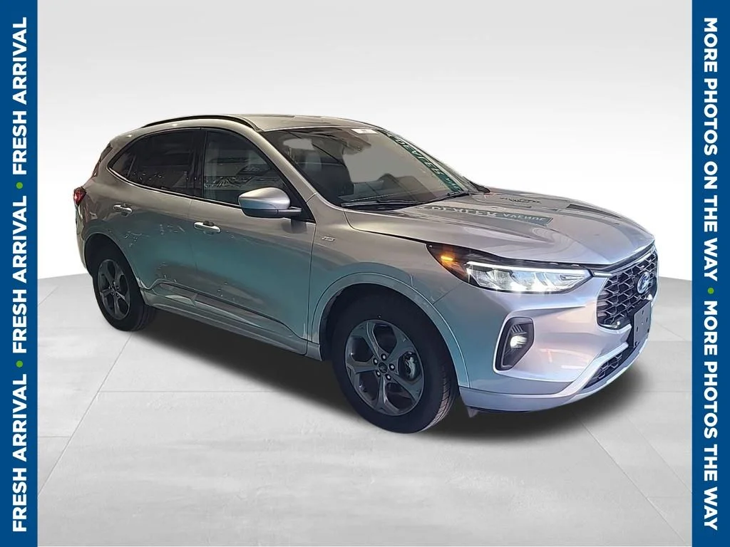 Used 2023 Silver Ford ST-Line Select image 1