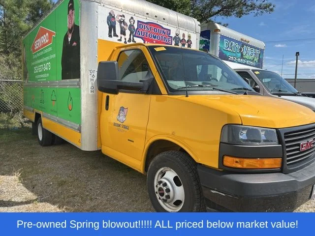 Used 2018  GMC Work Van image 3