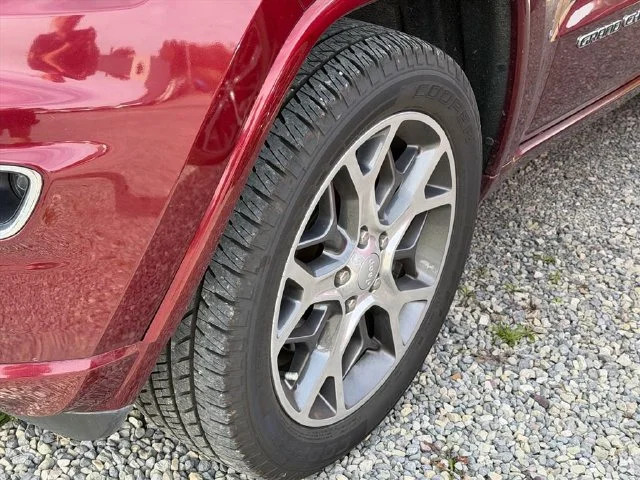 Used 2021 Red Jeep Overland image 5