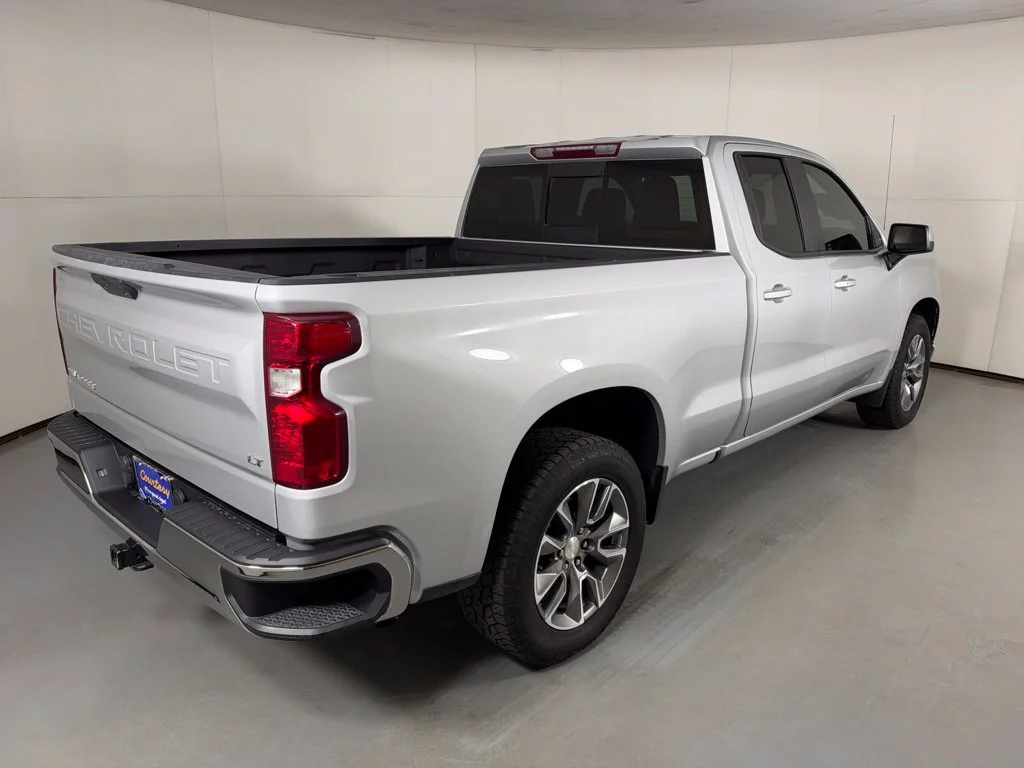 Used 2022 Silver Chevrolet LT image 10