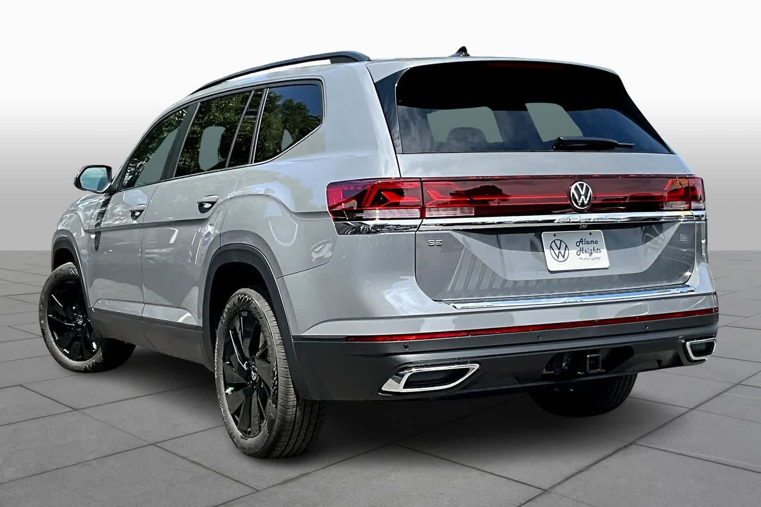 New 2026 Pure Gray Volkswagen 2.0T SE W/TECHNOLOGY image 12
