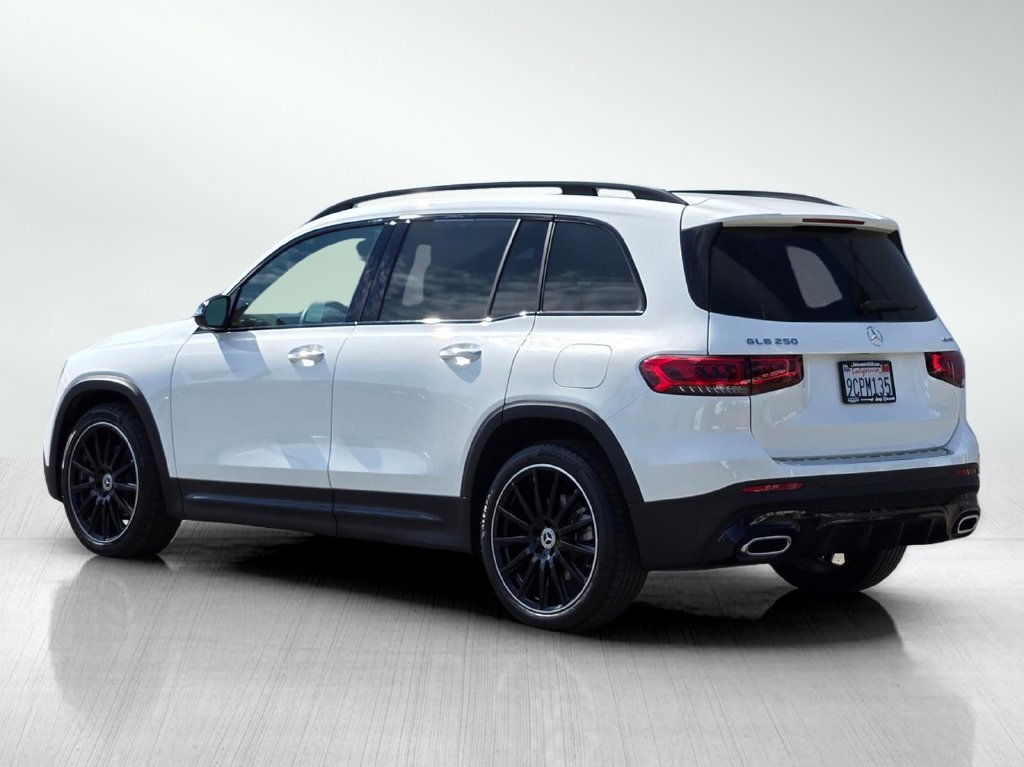Used 2022 White Mercedes-Benz GLB 250 image 8