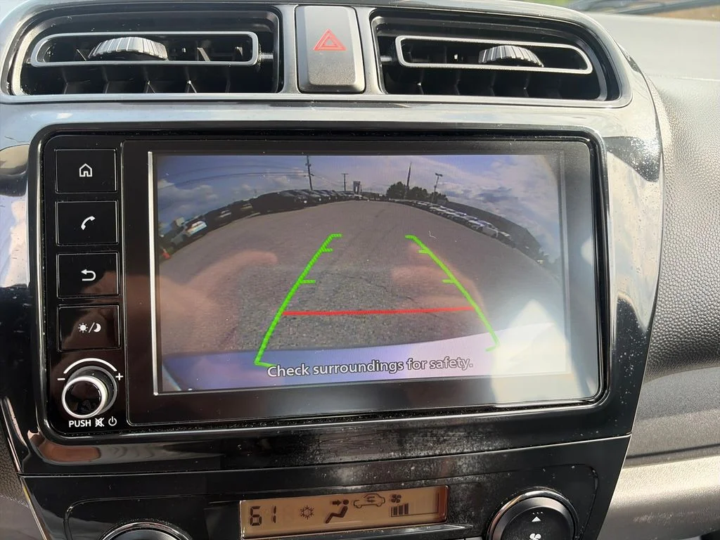 Used 2024 Silver Mitsubishi ES image 19