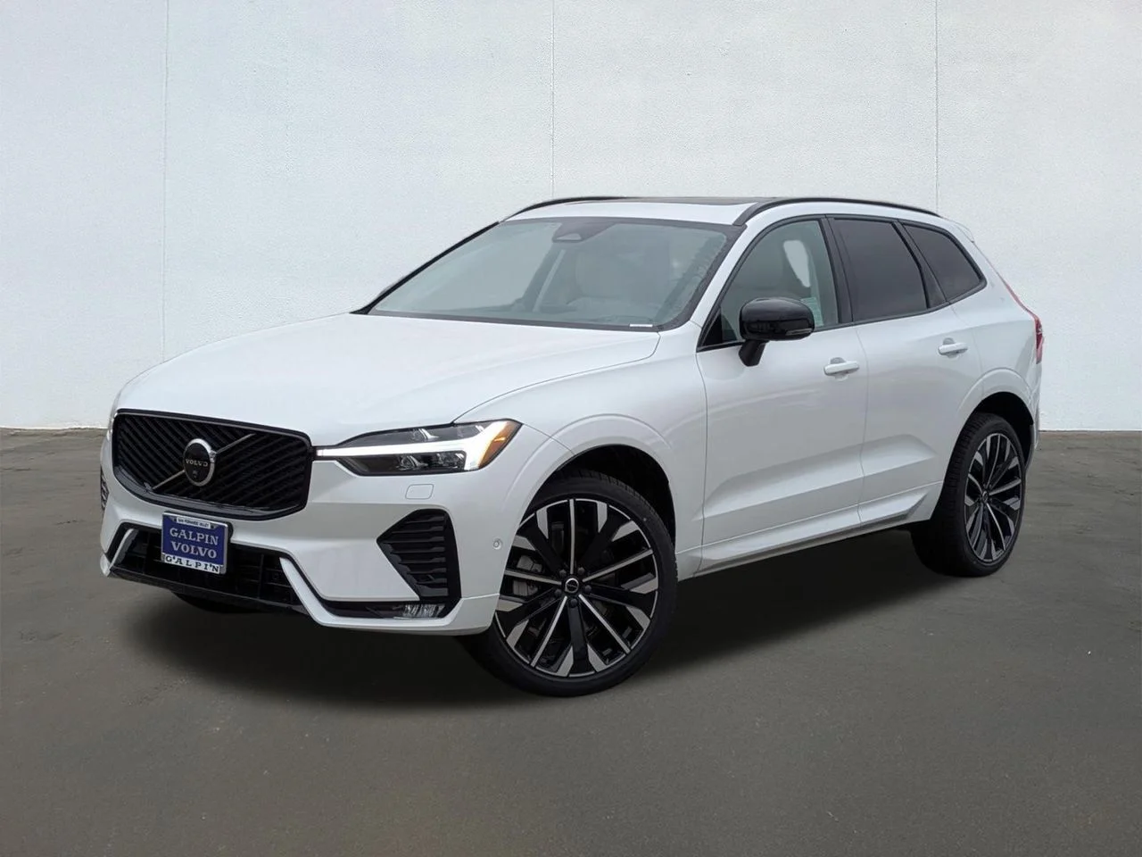 New 2026 Crystal White Volvo Ultra image 1