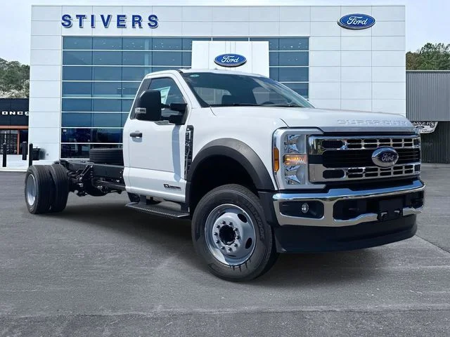 2025 Ford F-600 Super Duty Chassis Cab