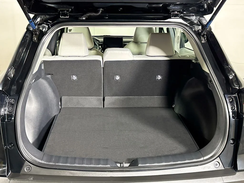 Used 2025 Black Toyota L image 20