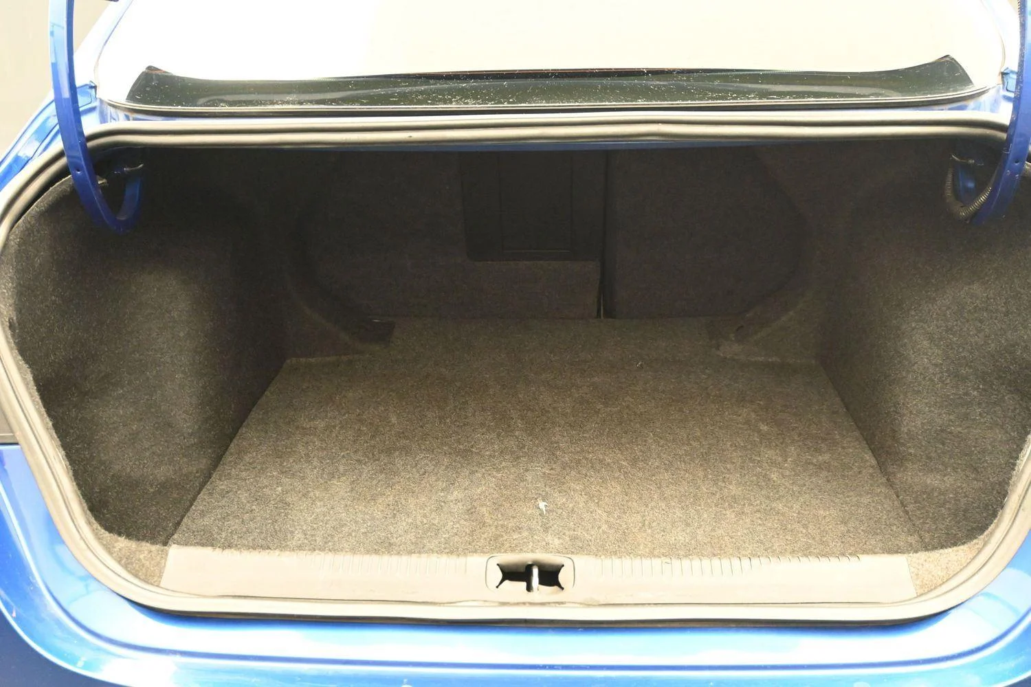 Used 2016 Vivid Blue Pearlcoat Chrysler Limited image 12