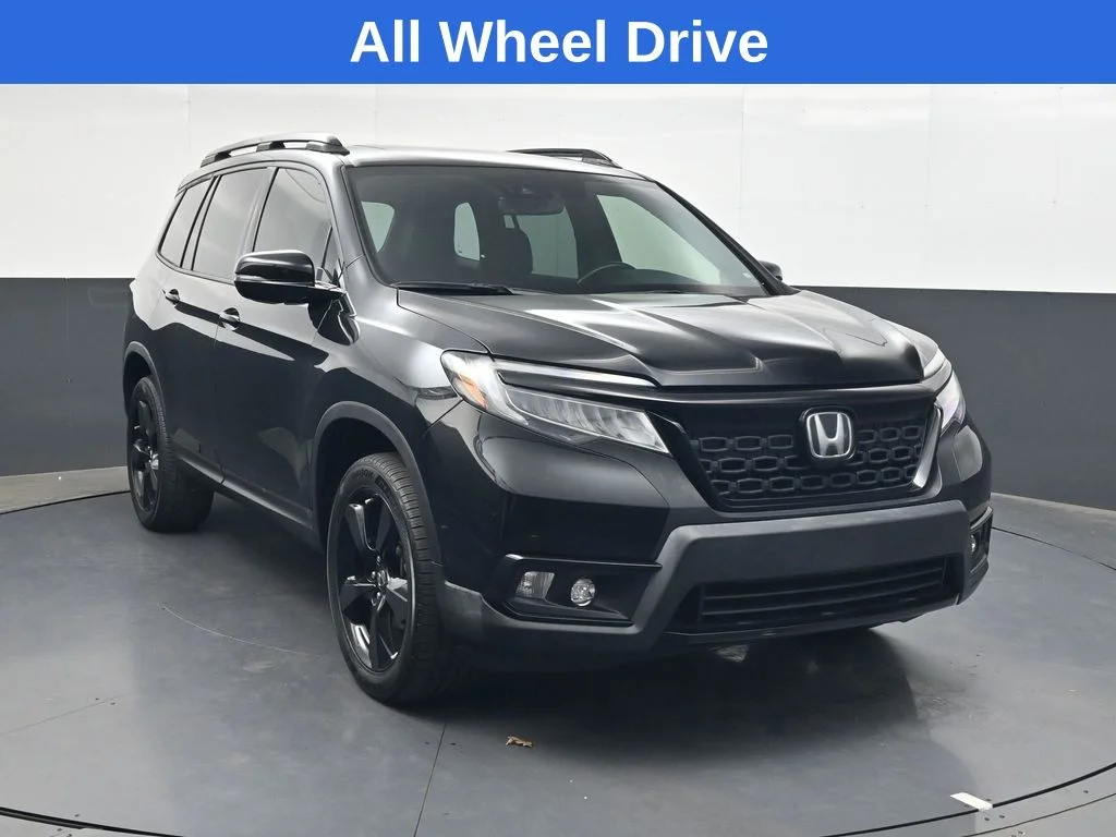 Used 2020 Crystal Black Pearl Honda Elite image 2