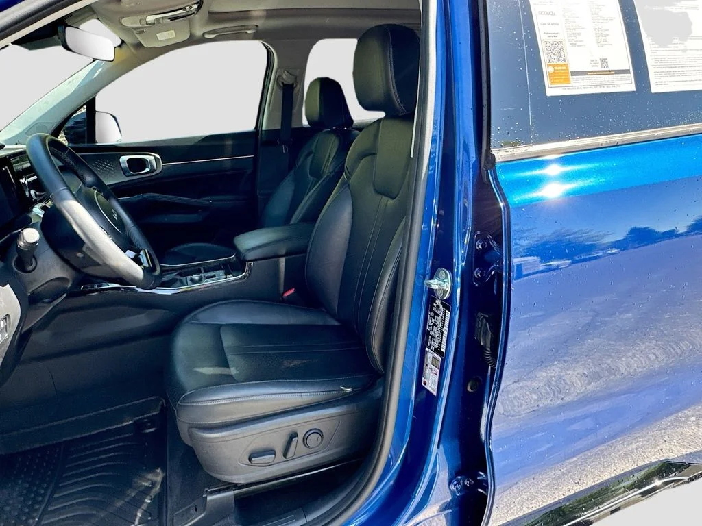Used 2023 Blue Kia SX image 13
