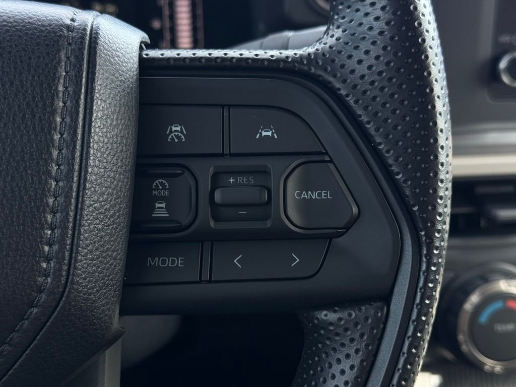 2025 Toyota Tacoma SR5 - Photo 25