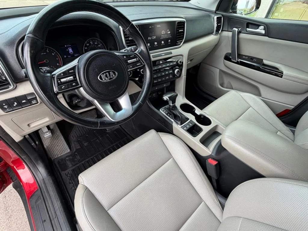 Used 2021 Red Kia EX image 7
