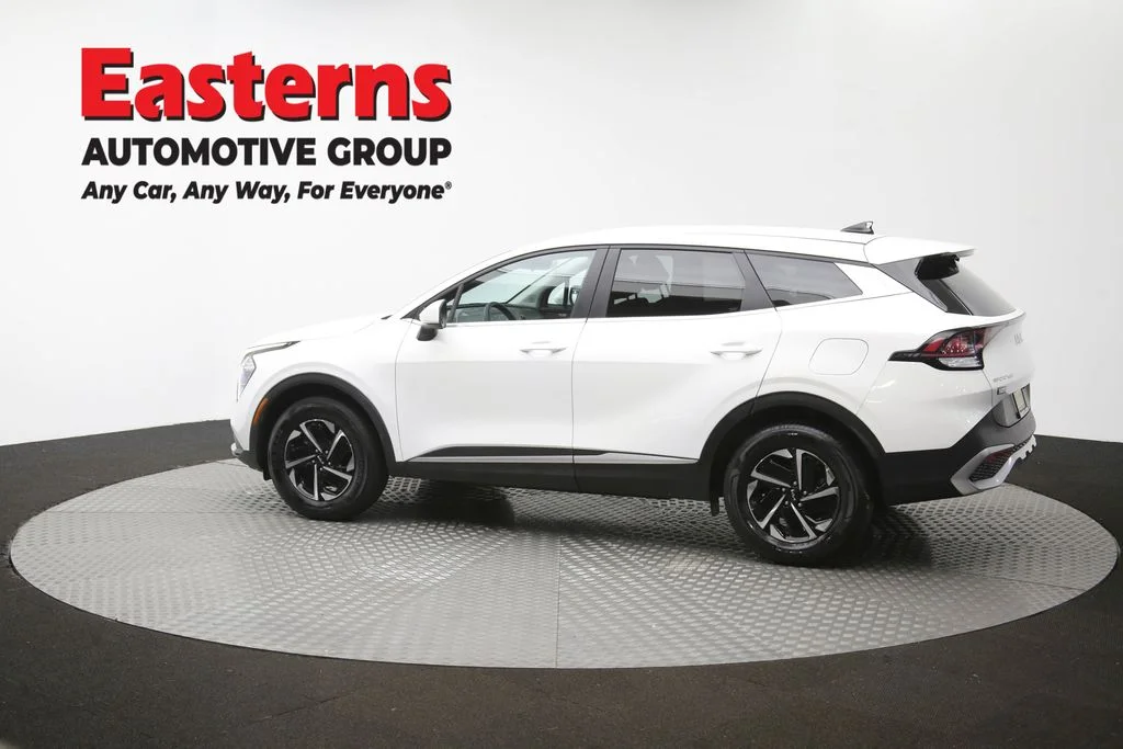 Used 2023 White Kia LX image 61