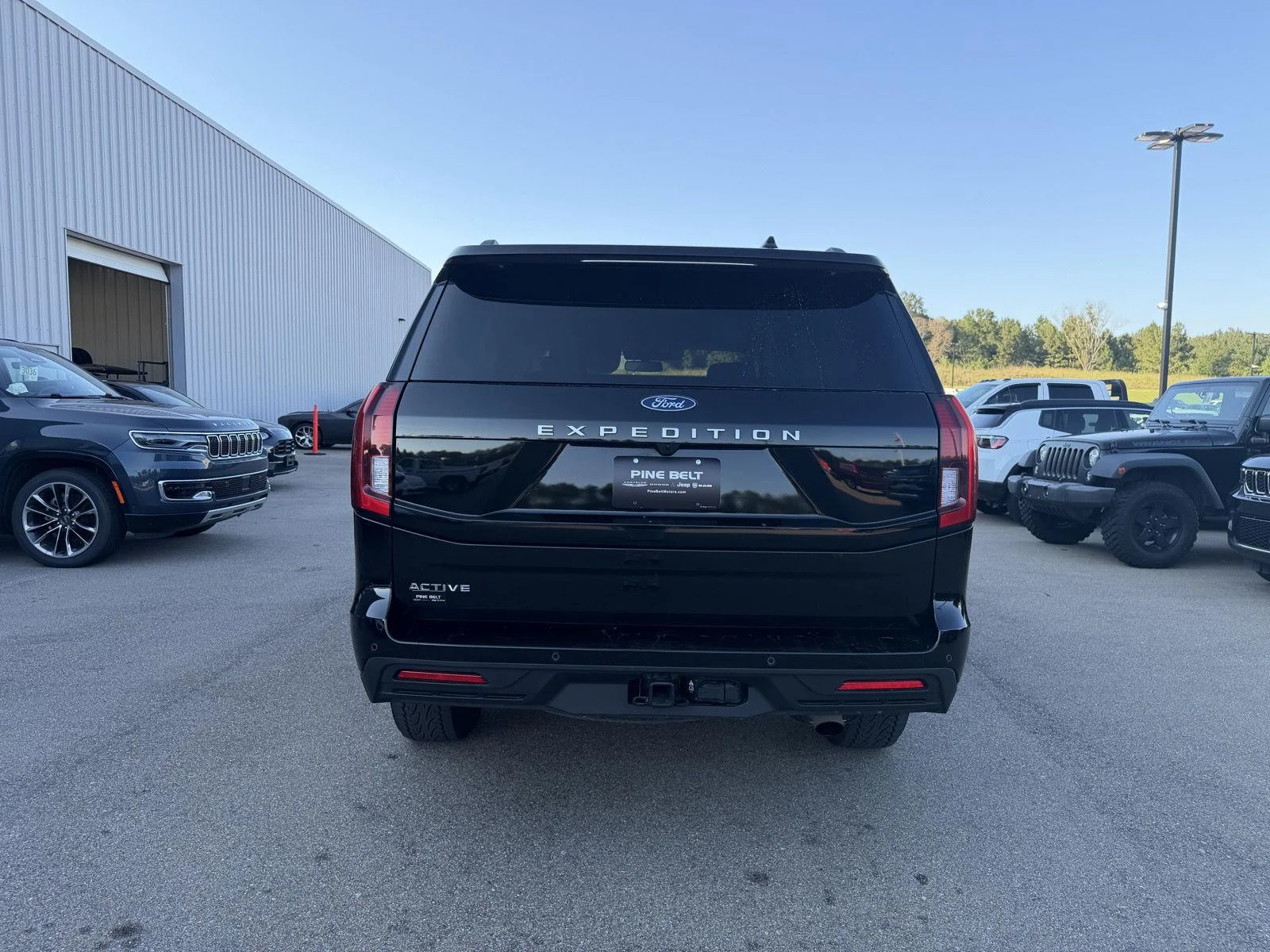 Used 2025 Agate Black Ford Active image 5