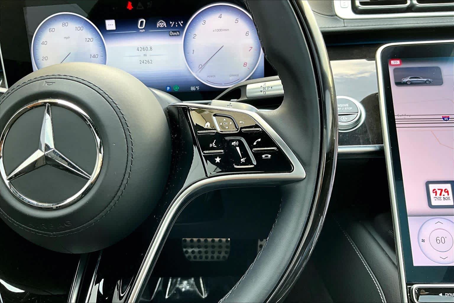 Used 2022 Obsidian Black Mercedes-Benz S 580 image 22