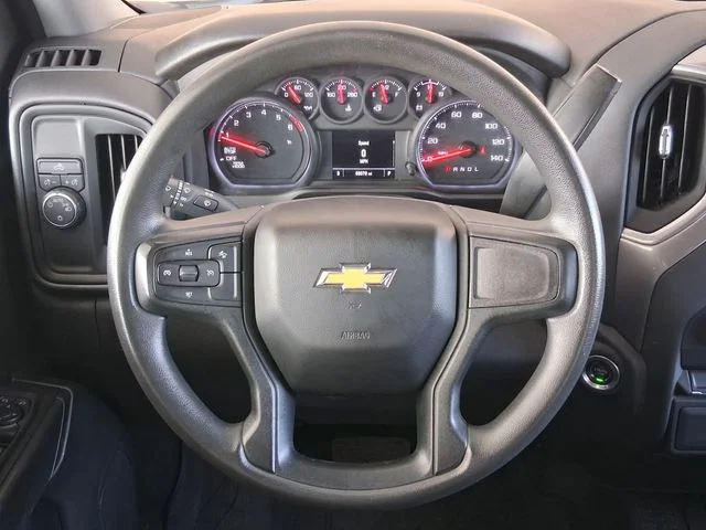 Used 2023 White Chevrolet Custom image 10