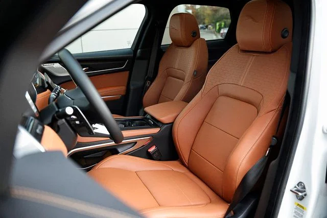 2026 Jaguar F-Pace R-Dynamic S - Photo 19