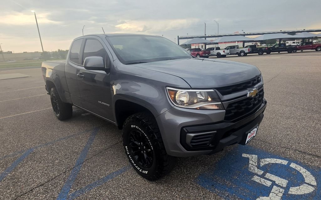 Used 2022 Satin Steel Metallic Chevrolet LT image 5