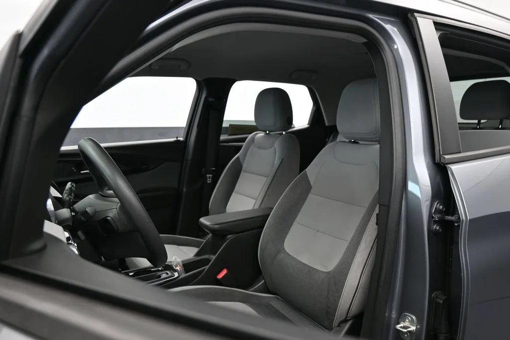 Used 2021 Satin Steel Metallic Chevrolet LT image 10