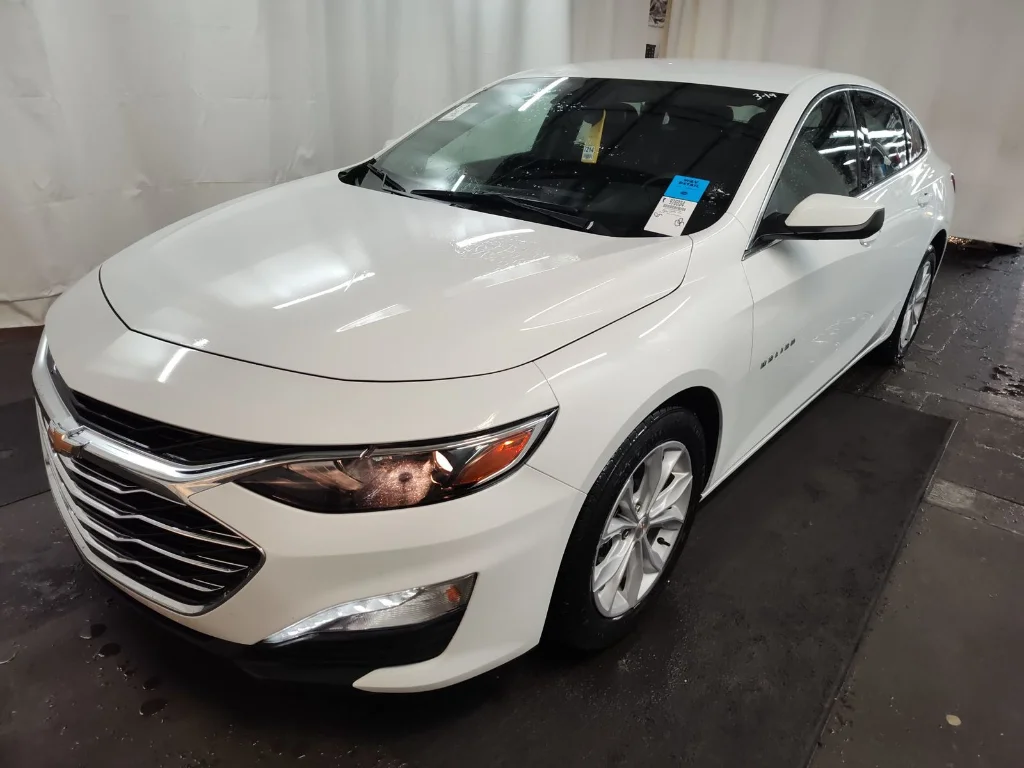 1G1ZD5ST4RF204805