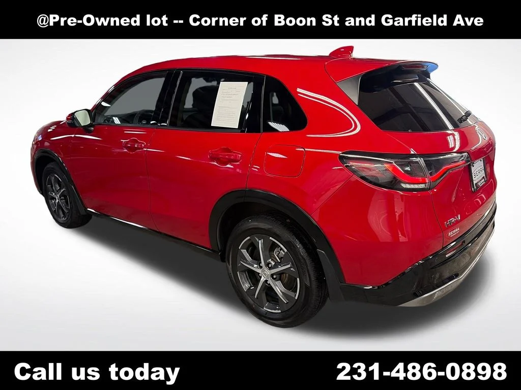 Used 2024  Honda EX-L image 3