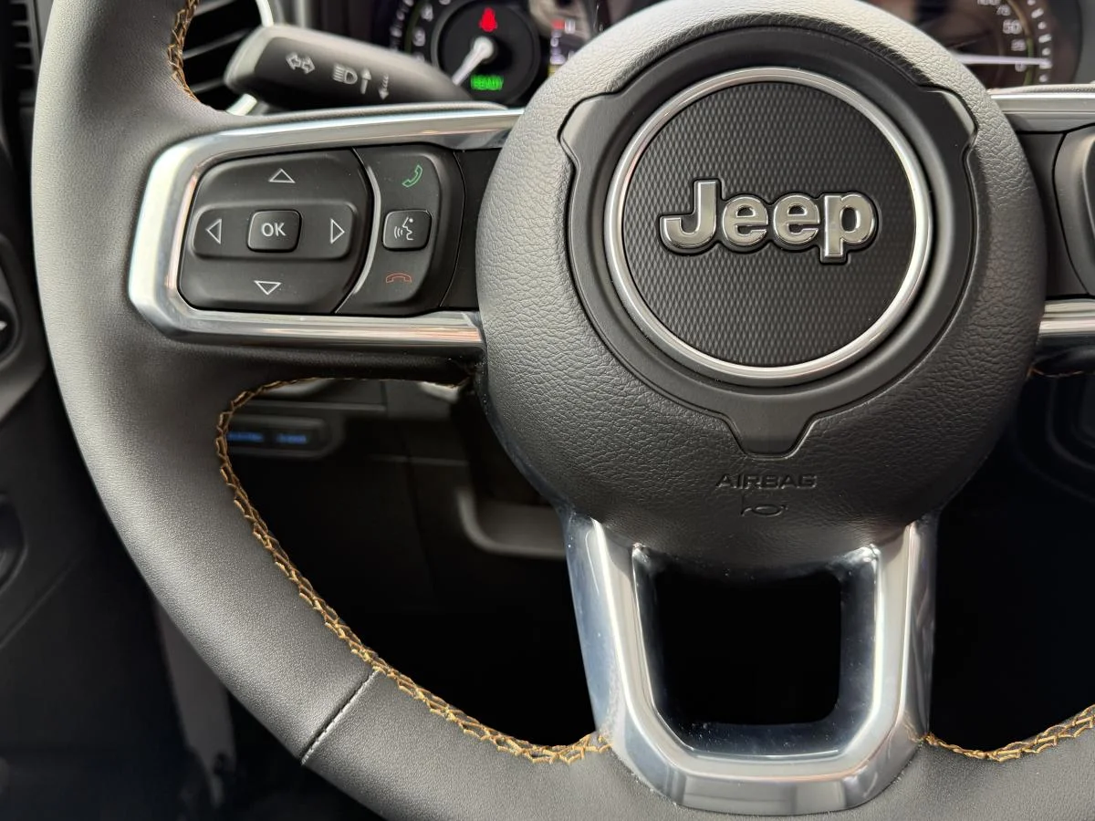 Used 2024 Silver Jeep Sahara 4xe image 25