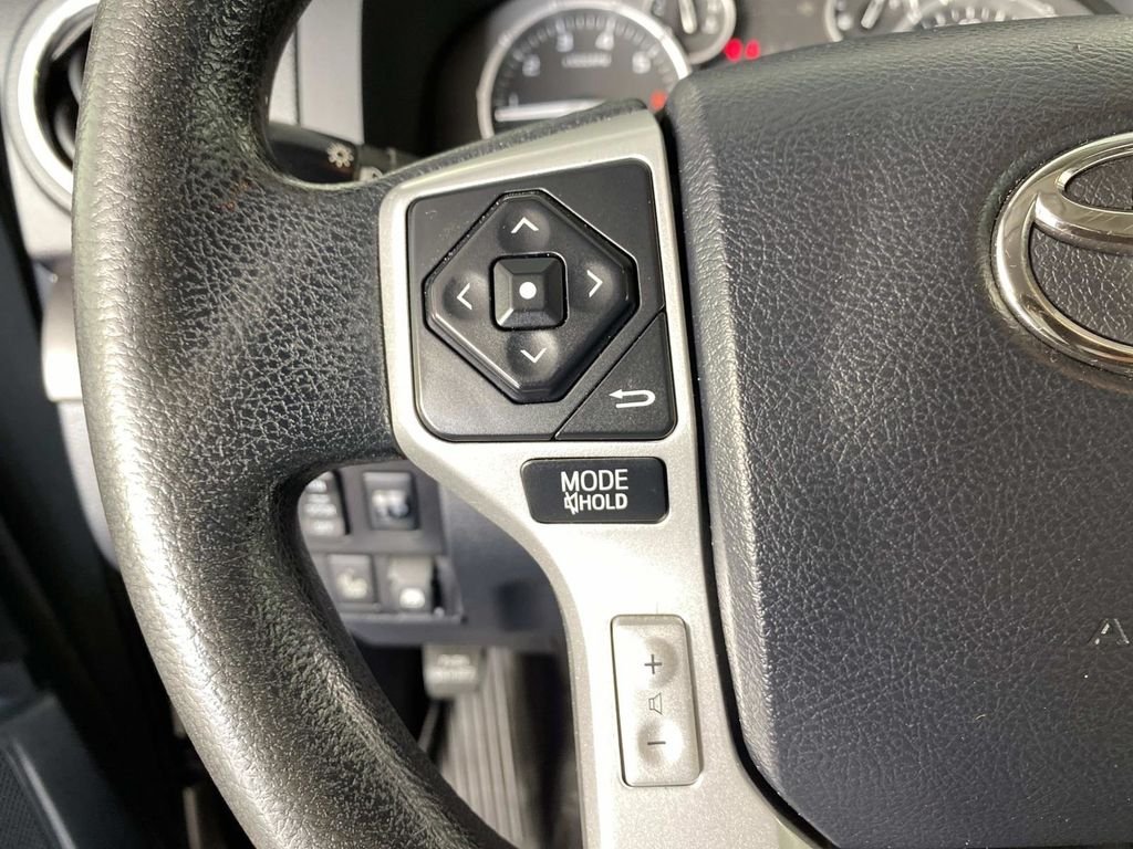Used 2017 Black Toyota SR5 image 15