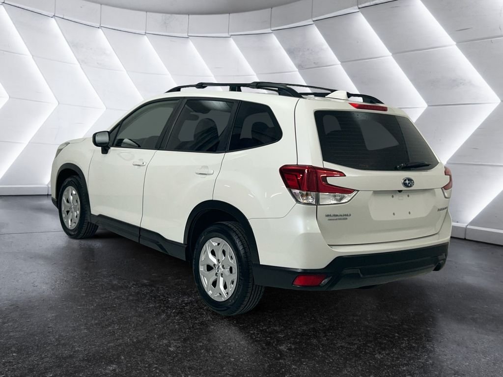Used 2021 White Subaru Base image 6