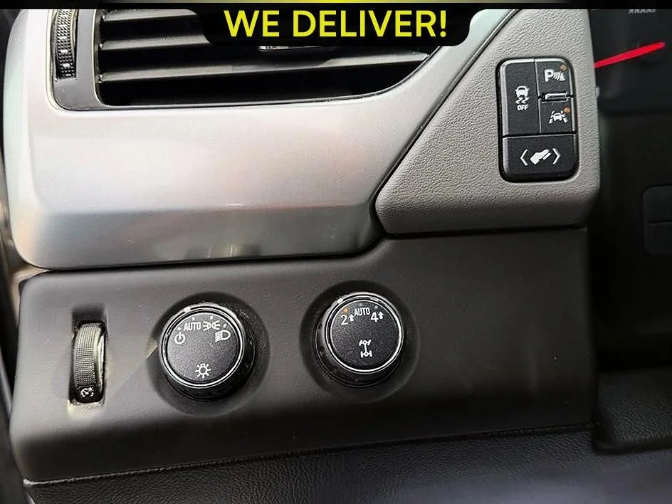 Used 2019 White Chevrolet LT image 11