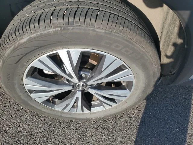Used 2023 Silver Nissan SV image 22