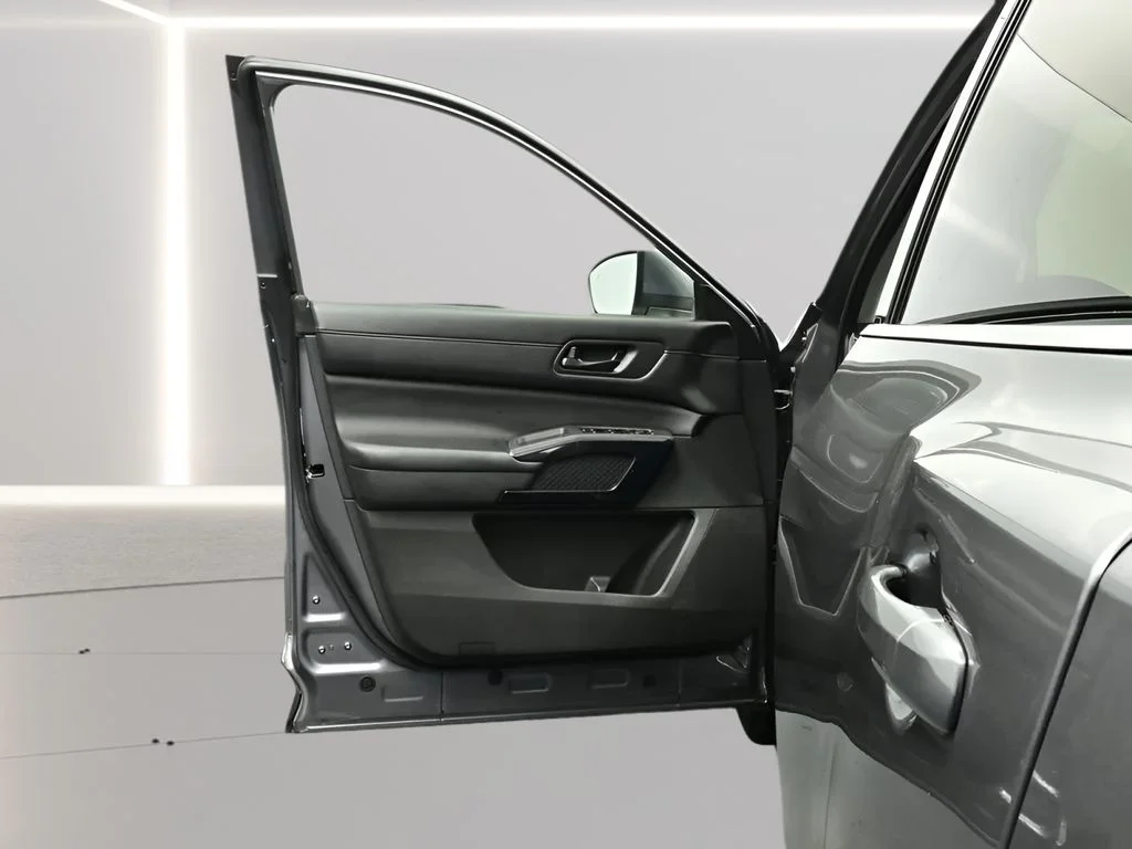 Used 2025 Gun Metallic Nissan SV image 18