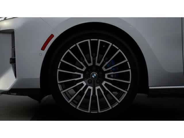 New 2027 Mineral White Metallic BMW 740i image 7