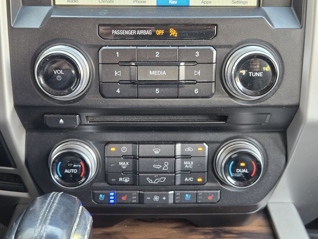 2018 Ford F-150 Lariat - Photo 13