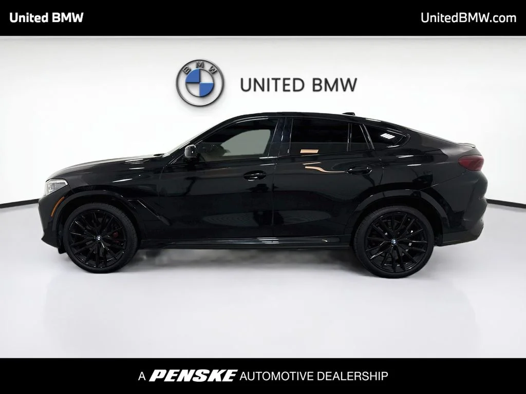Used 2022 Black Sapphire Metallic BMW M50i image 8