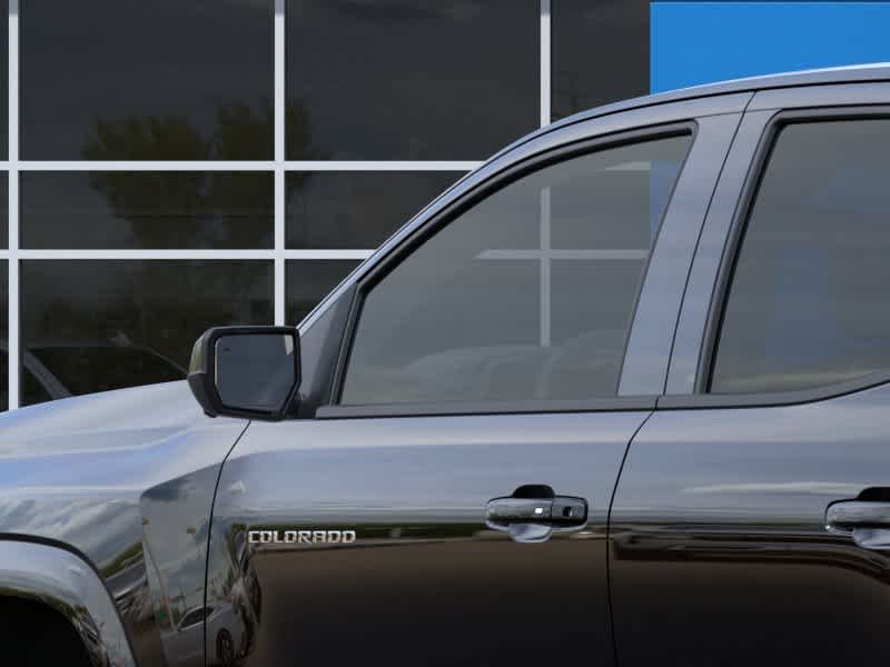 2025 Chevrolet Colorado LT - Photo 12