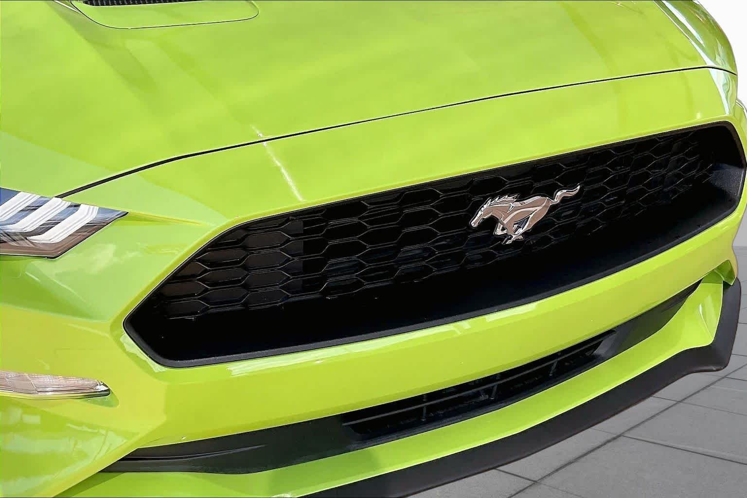 Used 2020 Grabber Lime Ford EcoBoost image 28