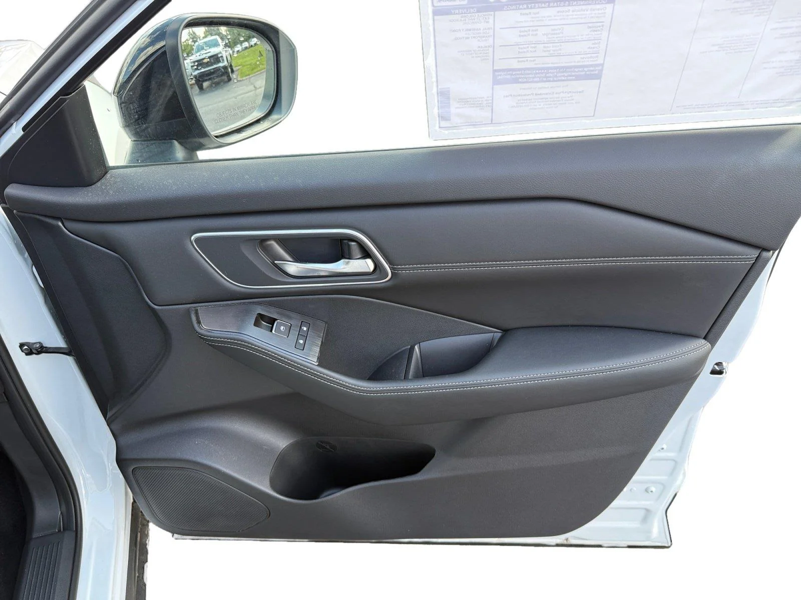 2026 Nissan Rogue Platinum - Photo 15