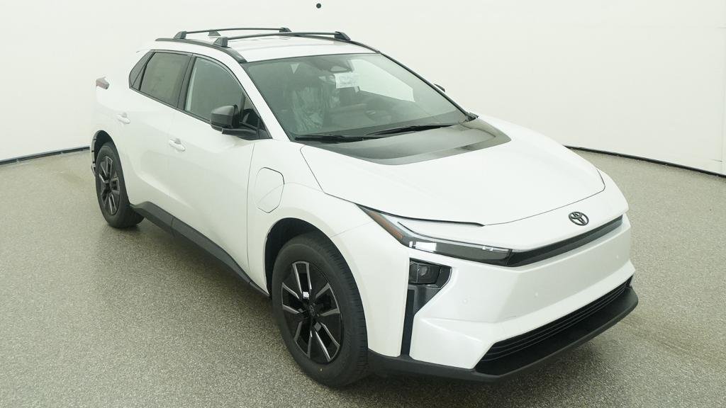 New 2026 Wind Chill Pearl Toyota XLE image 36