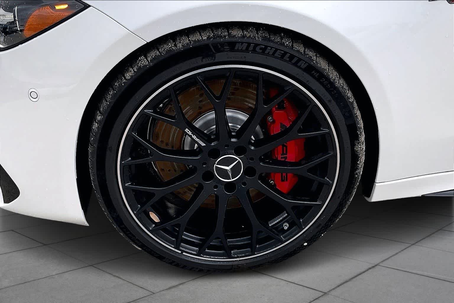 New 2026 MANUFAKTUR Moonlight White Metallic Mercedes-Benz AMG® C 63 S E Performance Sedan image 15