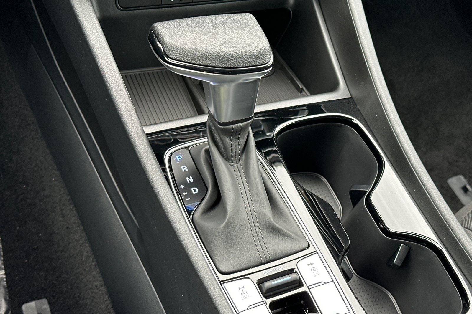 2025 Hyundai Tucson SEL - Photo 20