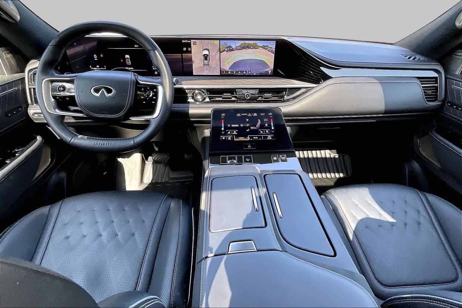 Used 2025 Radiant White/Black Obsidian INFINITI AUTOGRAPH image 15